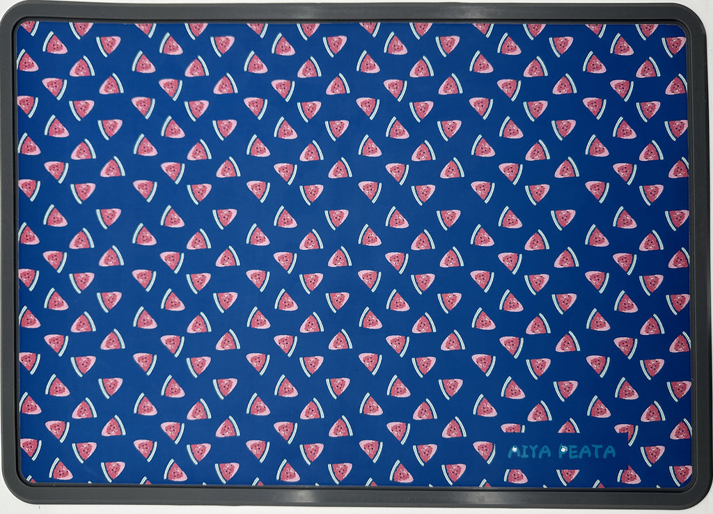 Watermelon Camo Pattern Silicone Pet Feeding Mat, Non-Slip Waterproof Puppy Food Water Placemat For Dogs And Cats